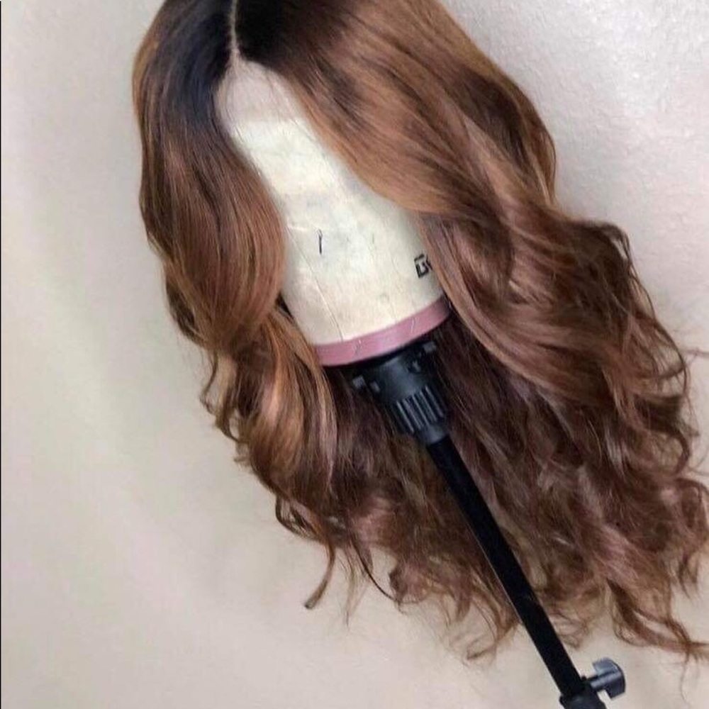 Lace front - Picture 2 of 3